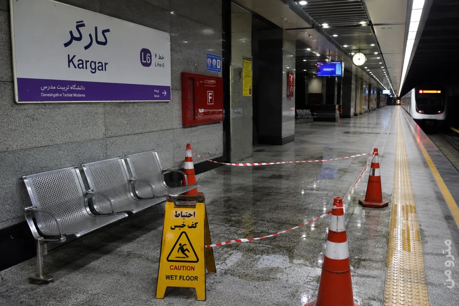 جزئیات نشت آب در ایستگاه کارگر خط ۶ متروی تهران